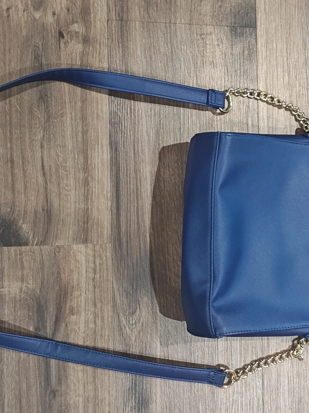Kenneth Cole Reaction Navy Blue Crossbody with Gold Chain Accent